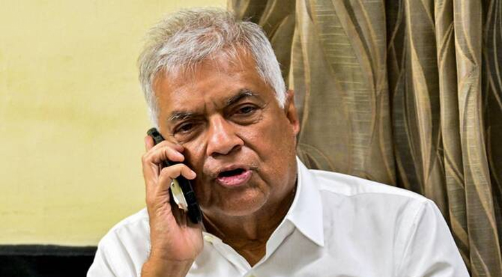 শ্রীলঙ্কার সাবেক প্রেসিডেন্ট রনিল বিক্রমাসিংহে গ্রেপ্তার